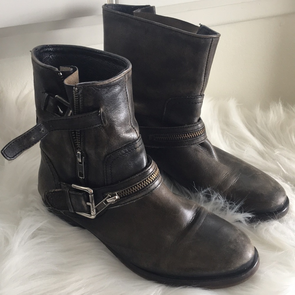 Treasure & Bond Moto Booties🖤